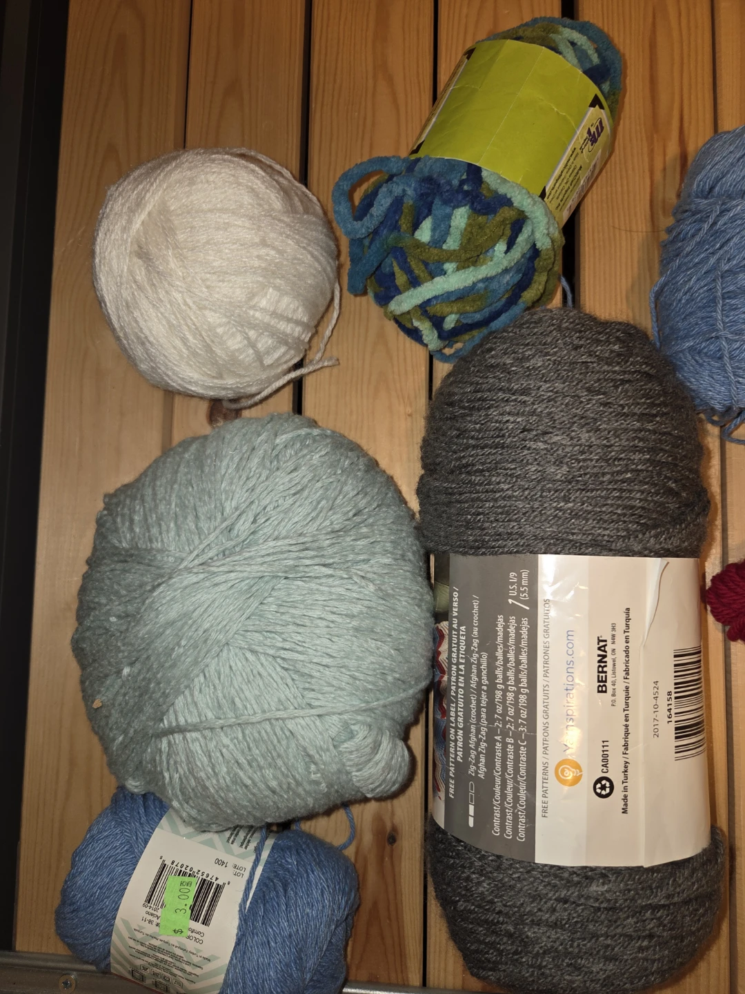 Knitting Yarn and knitting needles - photo 2