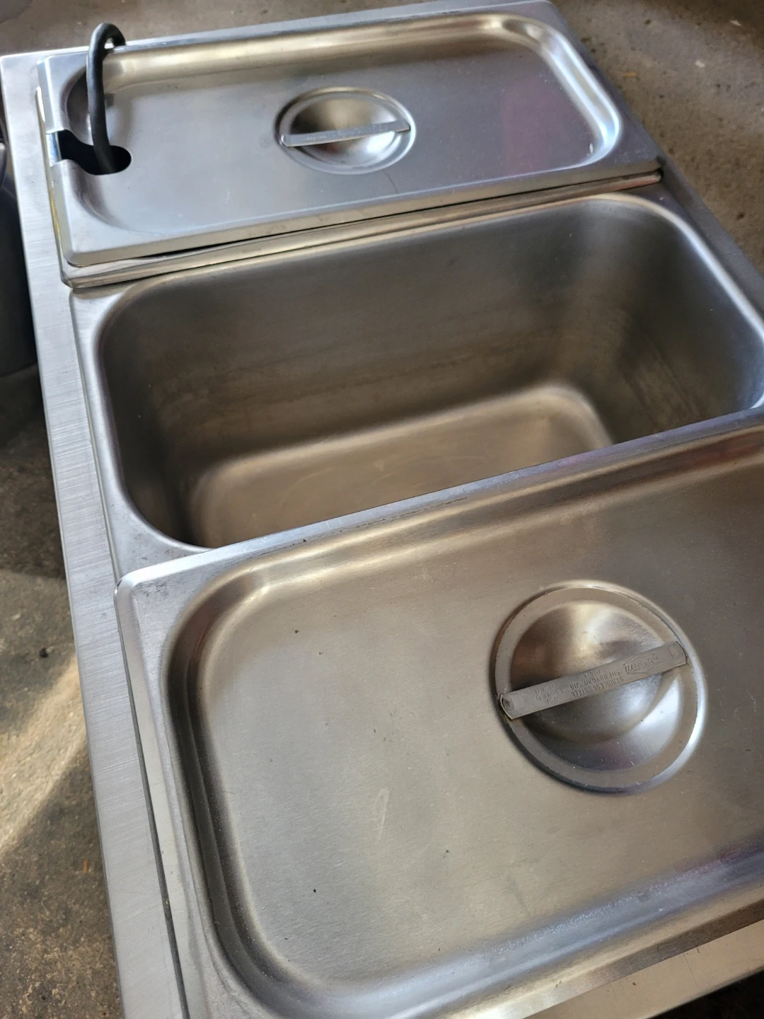 Food warmer 3 inserts