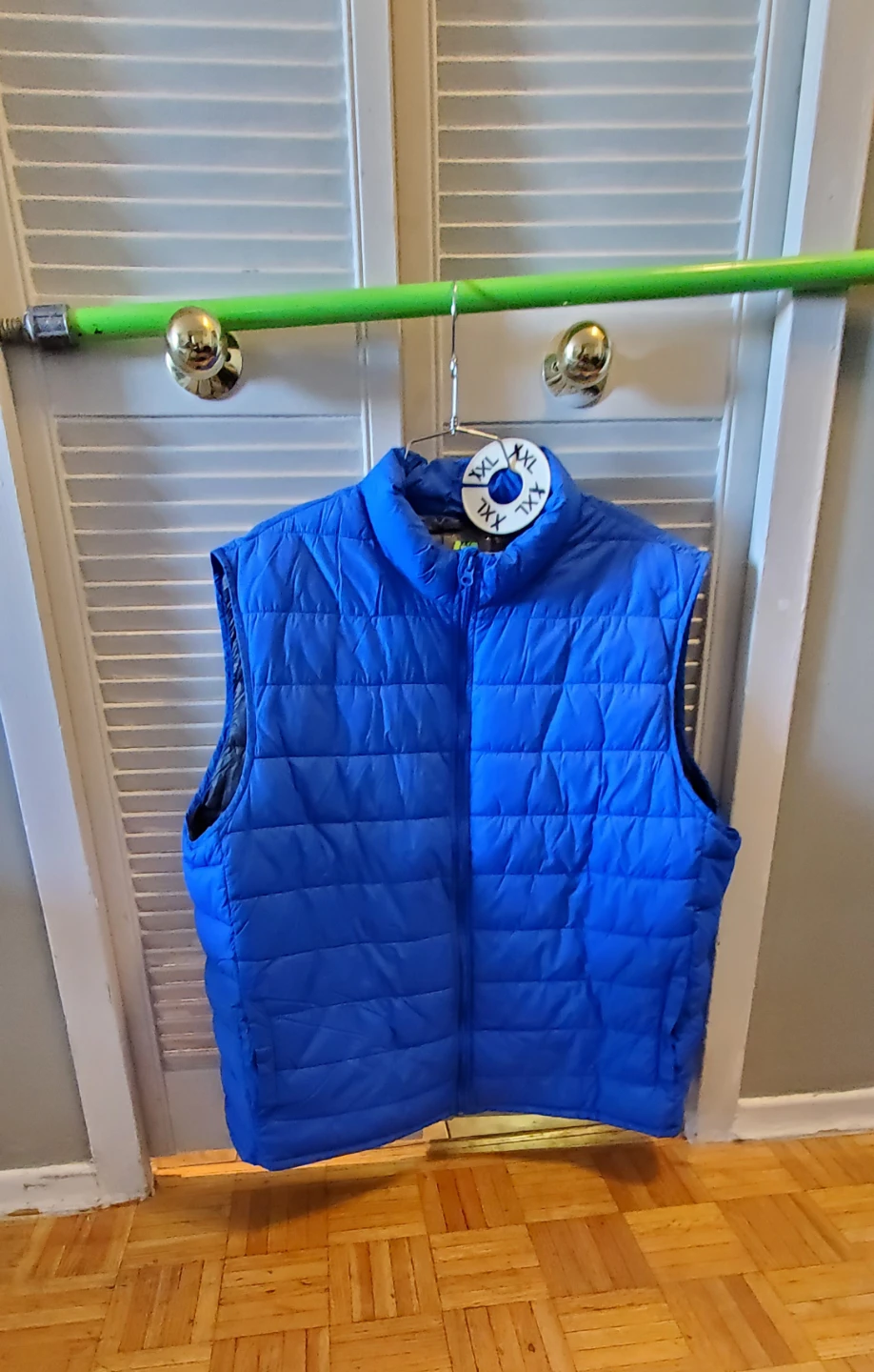 Men's &Boys Puffer Vest Size XL/ XXL/ L / M  AND S - photo 3