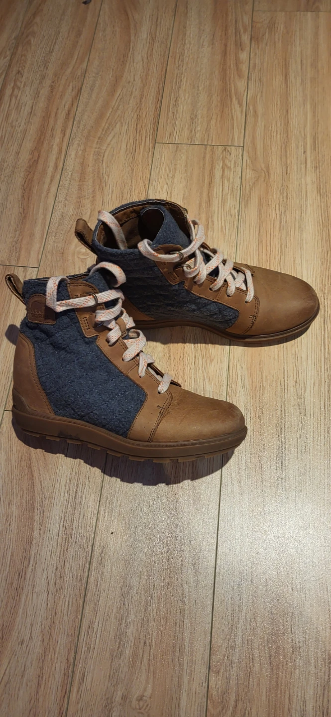 Sorel Women's Boots Size 7.5