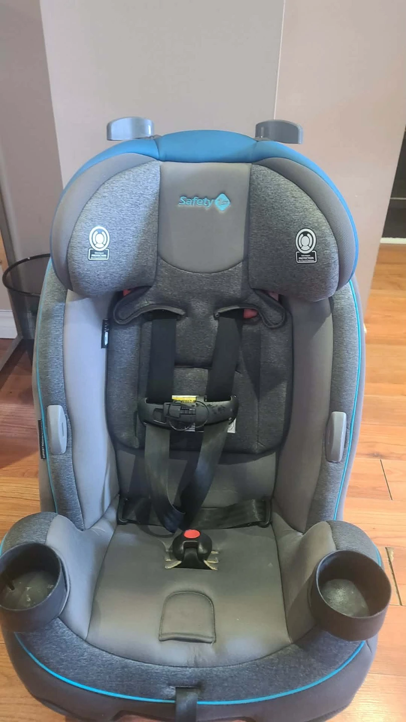 Safety 1st All-in-One Convertible Car Seat