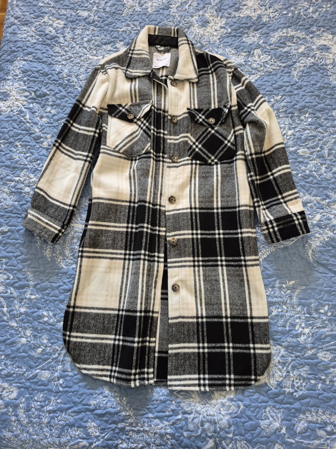 Bluenotes Plaid Shacket (Coat)- Medium