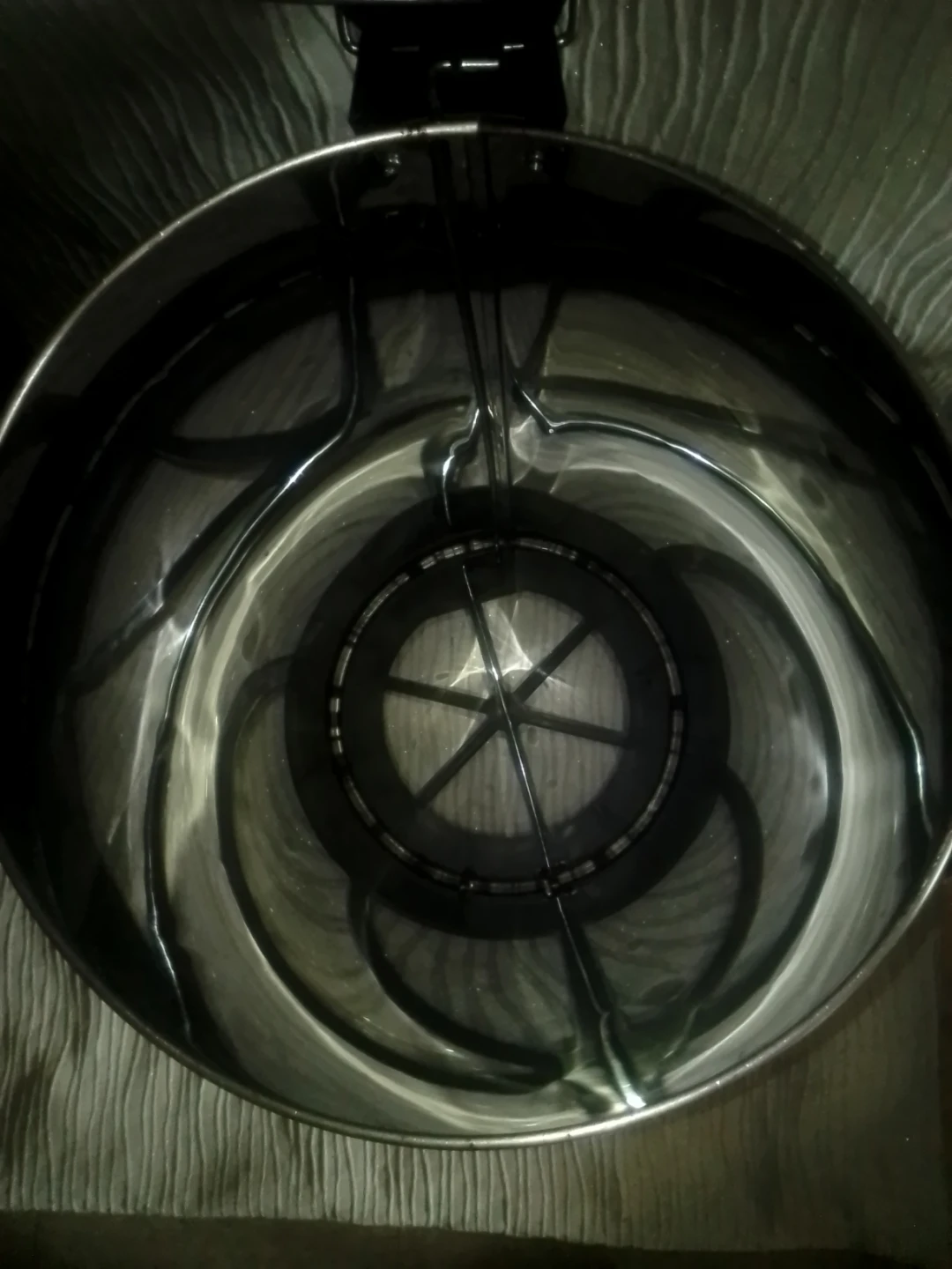 Stainless Steel Step Trash Can with Inner Bucket - photo 2