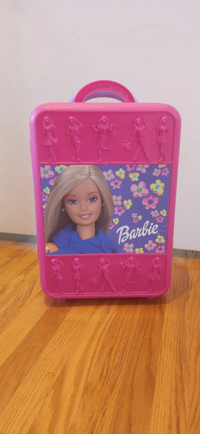 Barbie Rolling Suitcase Toy - photo 2