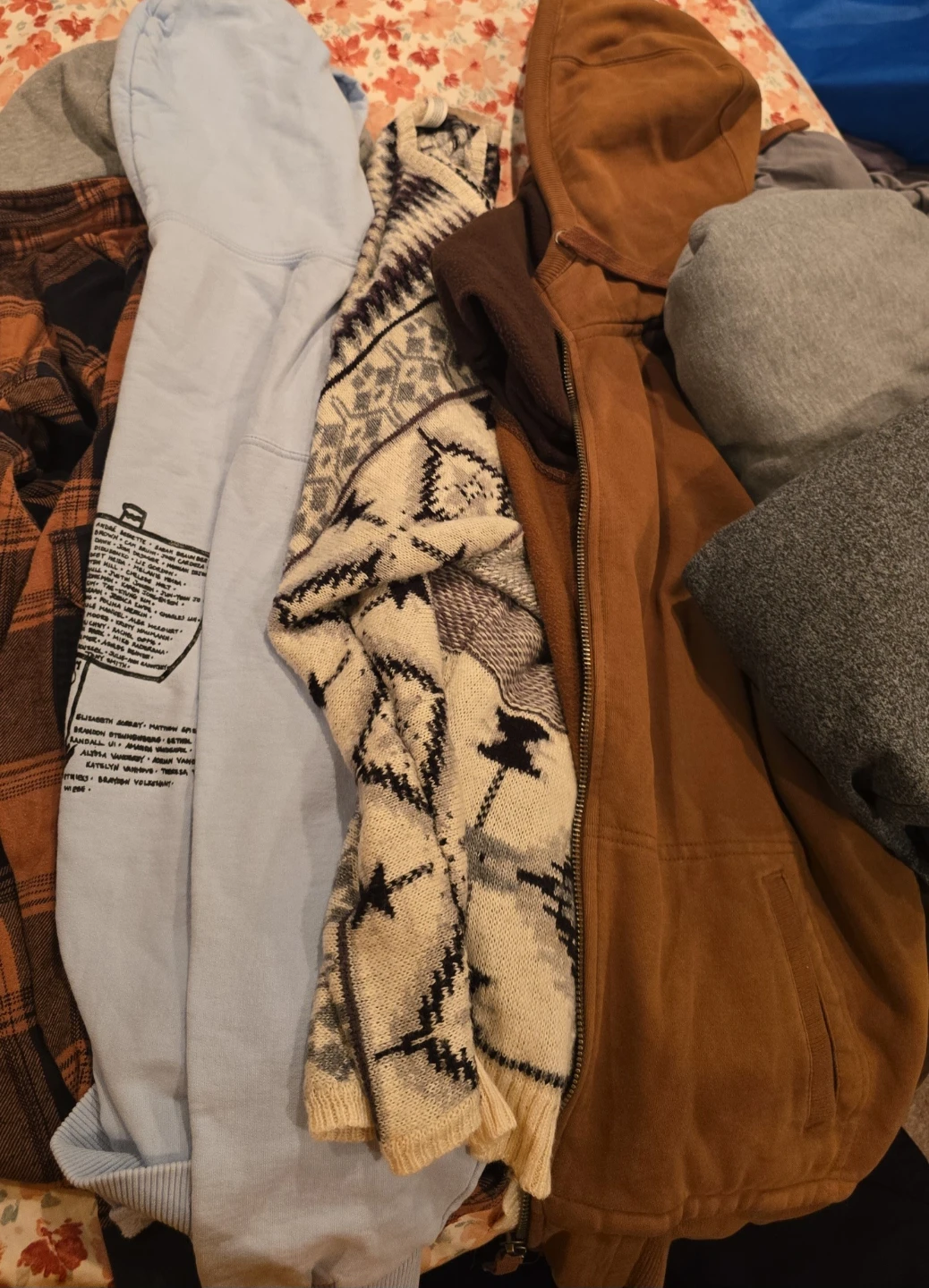 Lot of Women's hoodies M/L