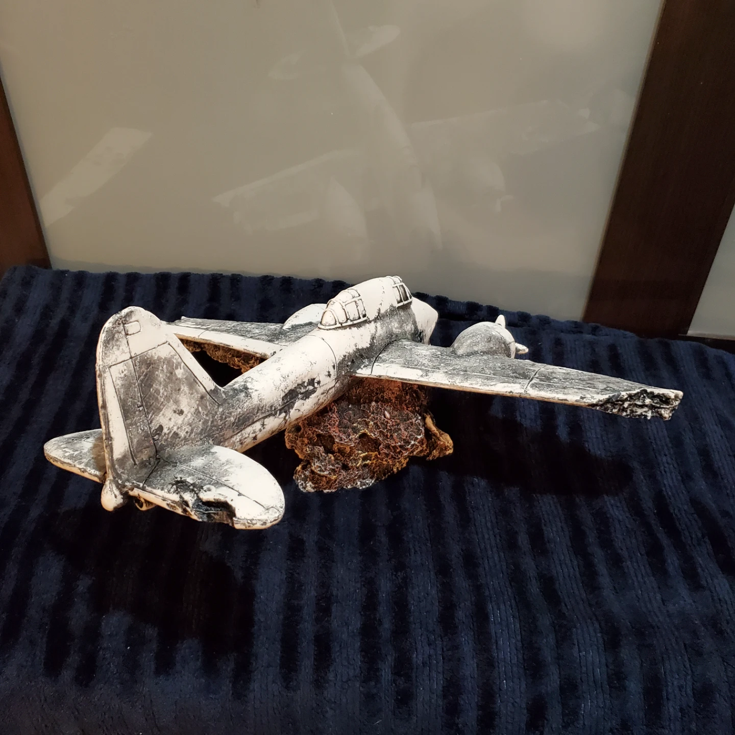 Aquarium Crashed Airplane Decor - photo 4