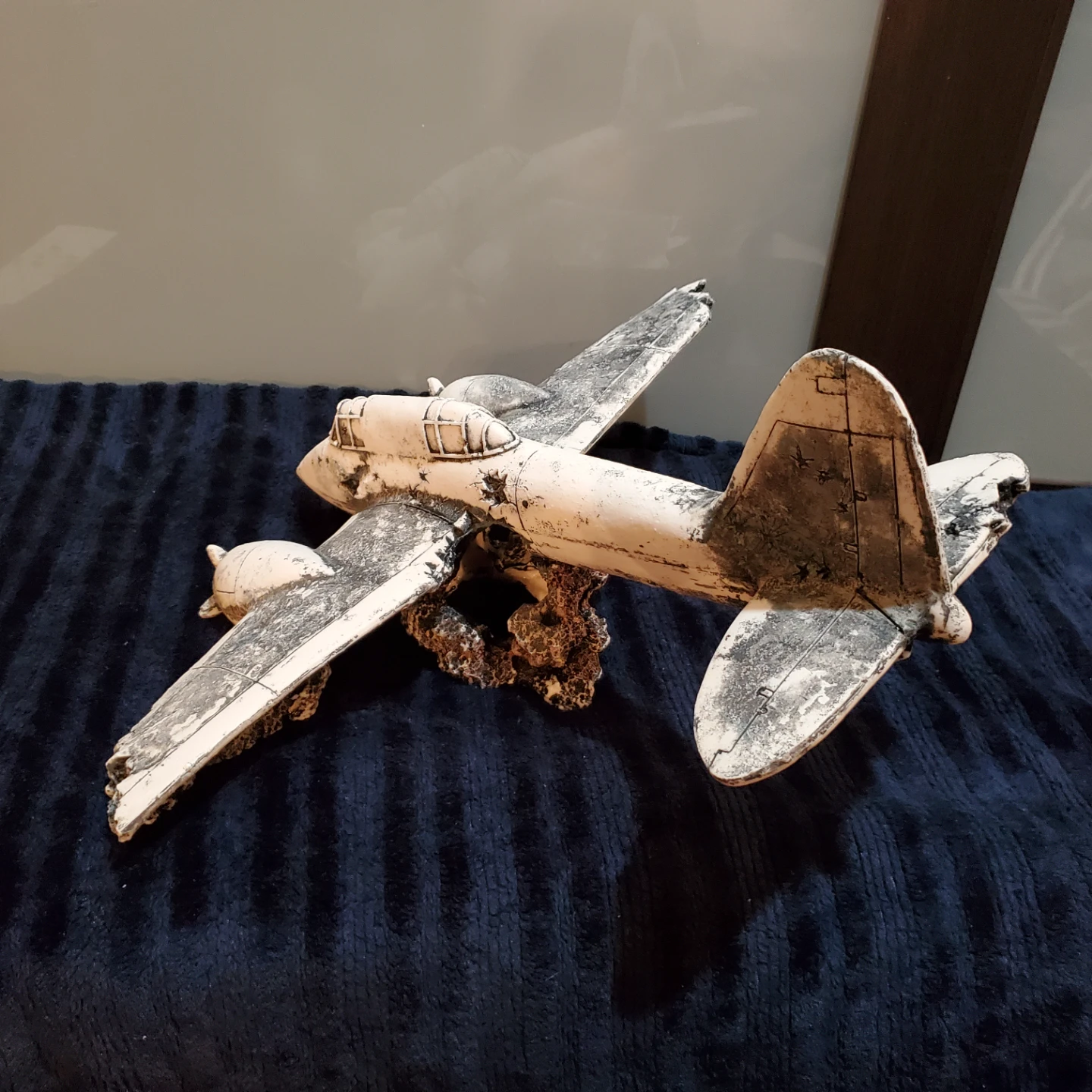 Aquarium Crashed Airplane Decor - photo 5