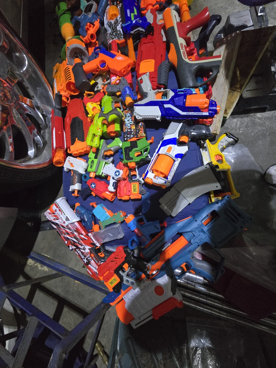 Bulk Lot of Nerf and X-Shot Blasters and Accessories - photo 3