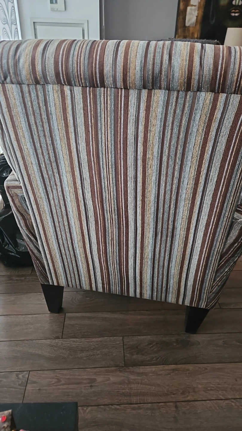 2 Lounge Chairs For Sale - photo 4