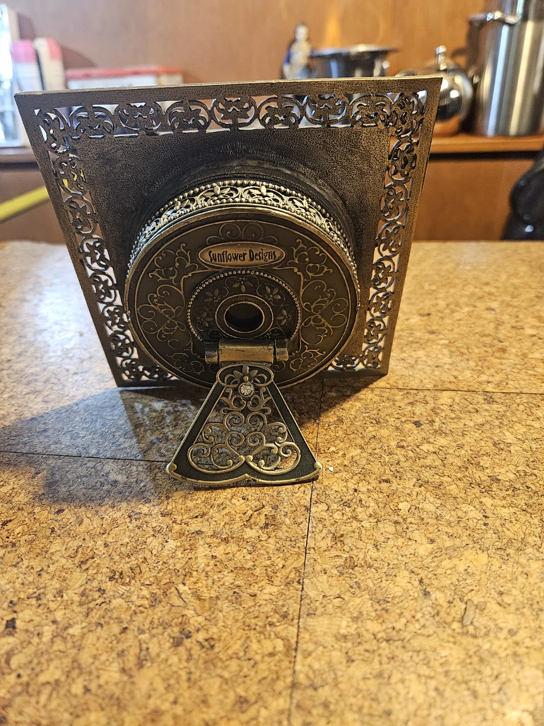Sunflower Designs Vintage Style Tabletop Clock - photo 3