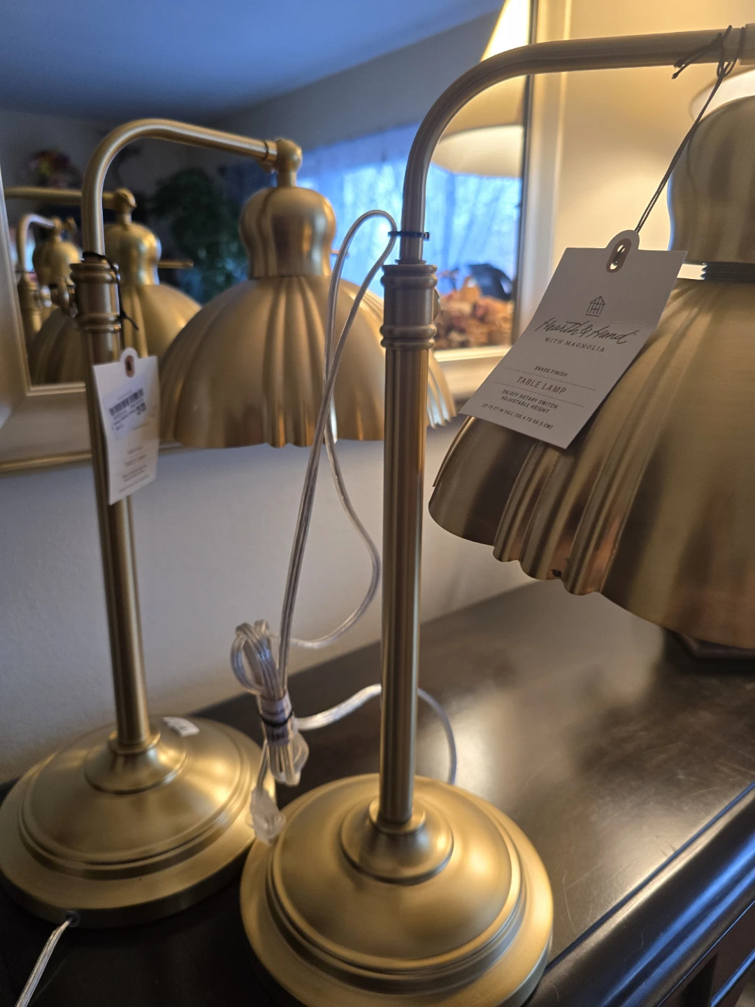 Set of 2 Fluted Scallop Brass Table Lamps - photo 3
