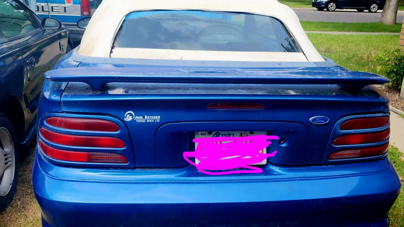 Ford Mustang Convertible - photo 2