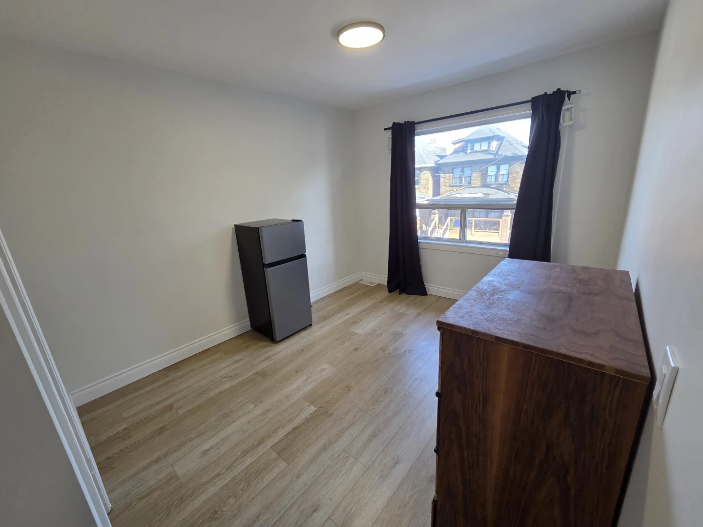 Female Only House - Private Room for Rent