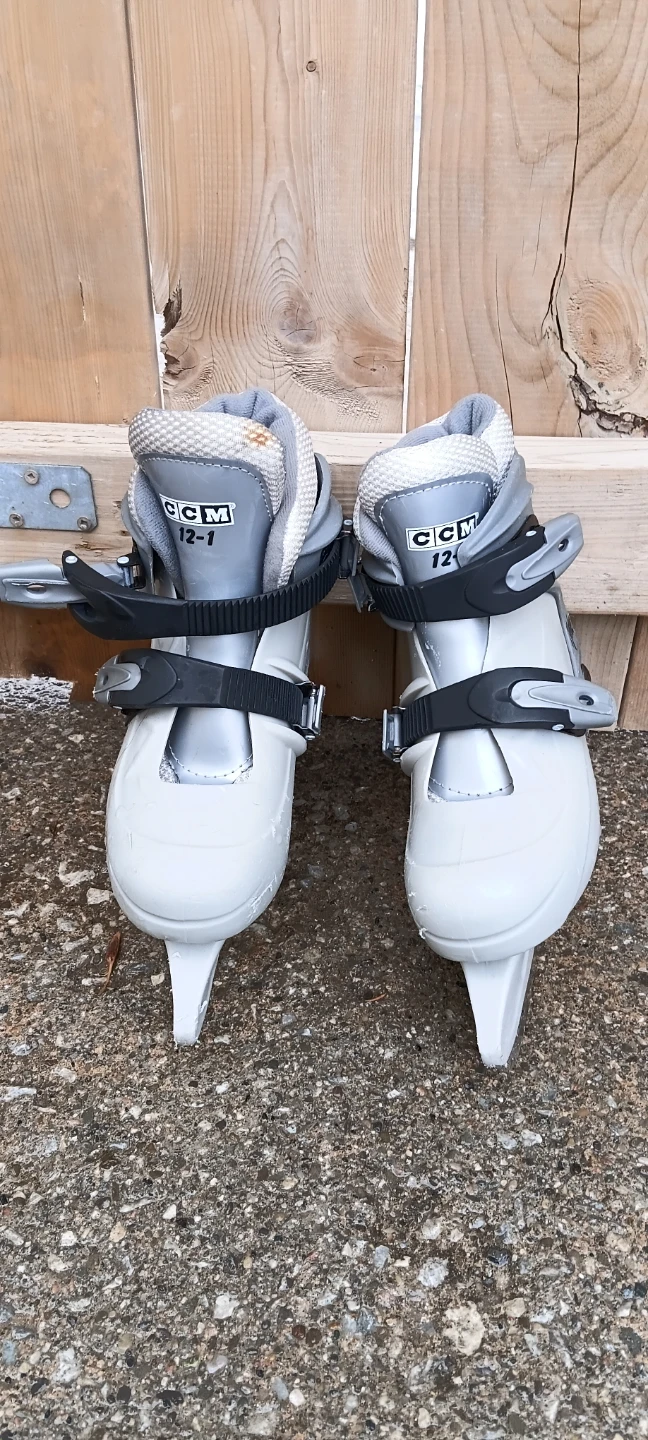 CCM Ice Skates - photo 5