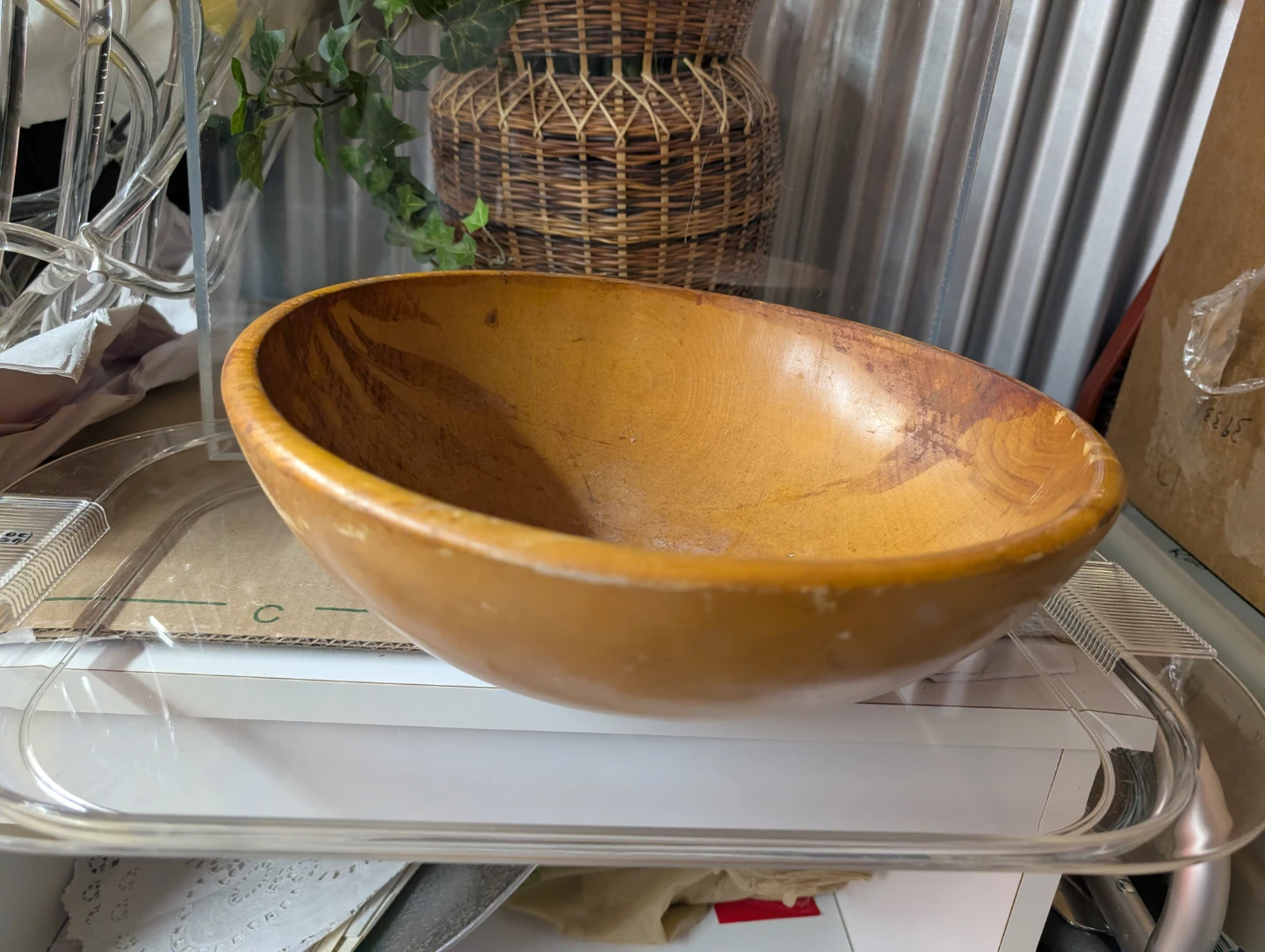 Wooden Fruit Bowl with Wire Basket Insert