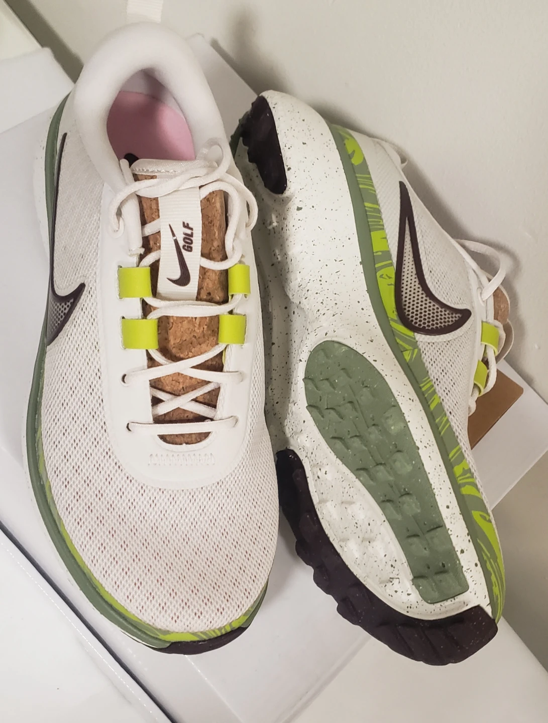 Brand new Womens Nike  Infinity Golf  Ace Nature Shous - photo 2