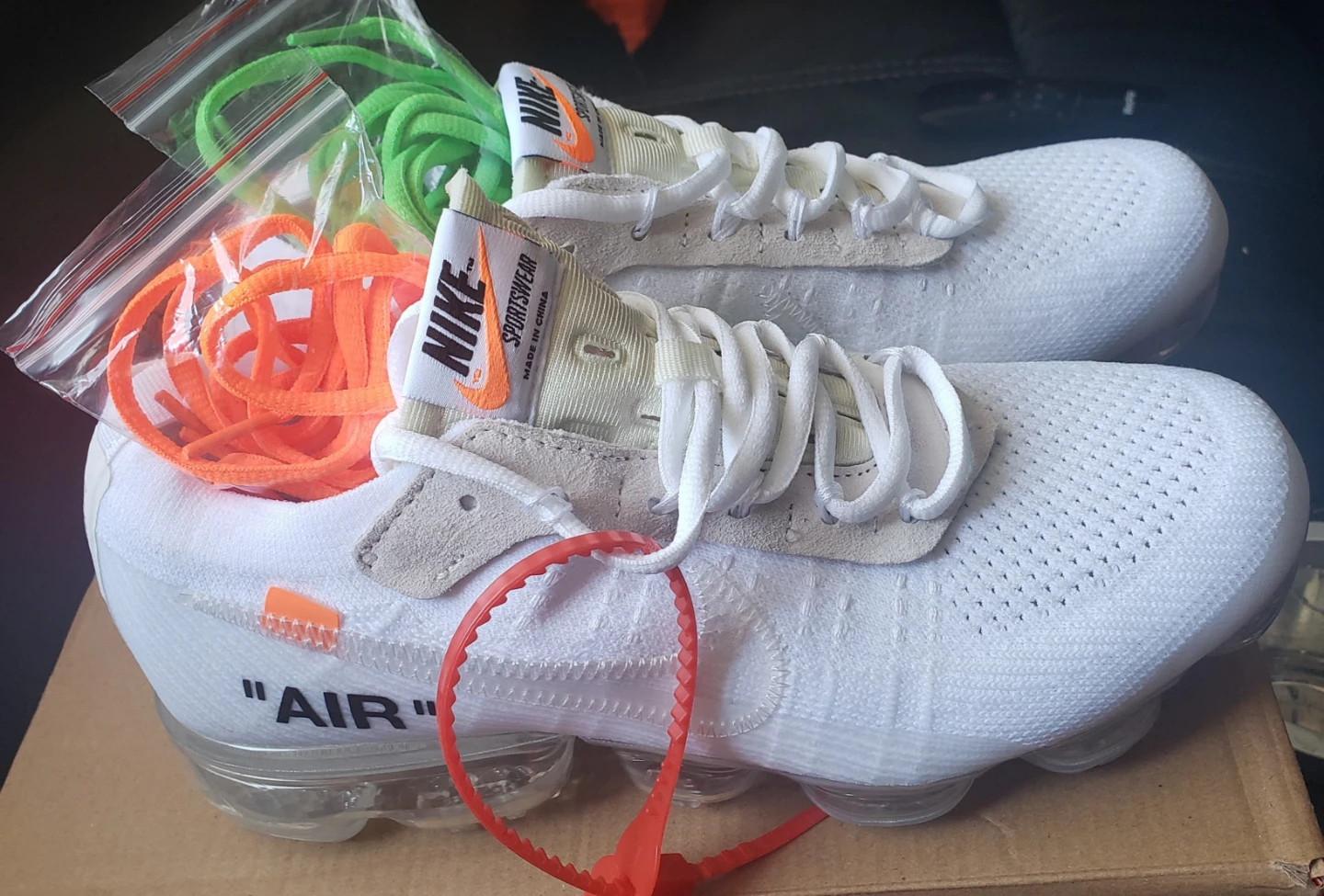 Brand new Mens Air Nike  Vapormax White Size 10 - photo 4