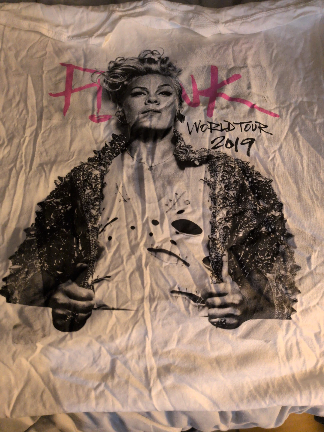 P!NK Beautiful Trauma World Tour 2019 T-Shirt - photo 2