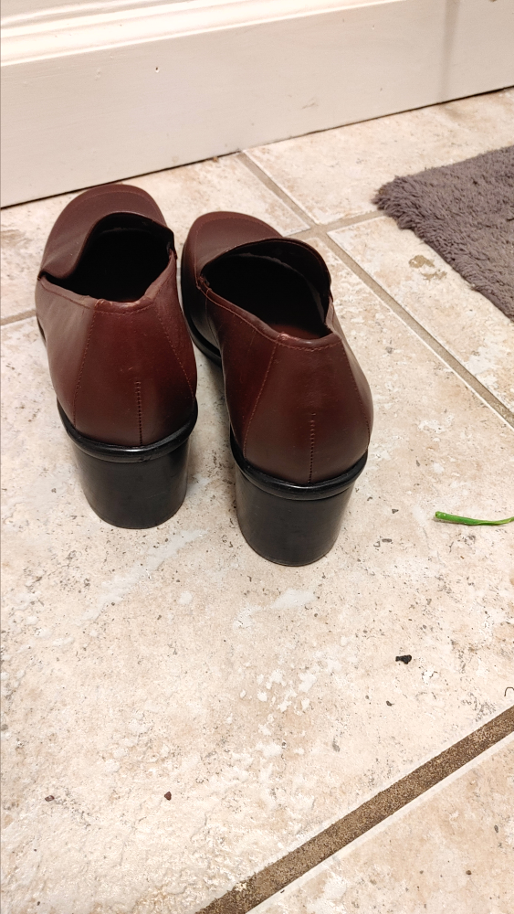 Women's Leather Loafers Size 8.5 - photo 4