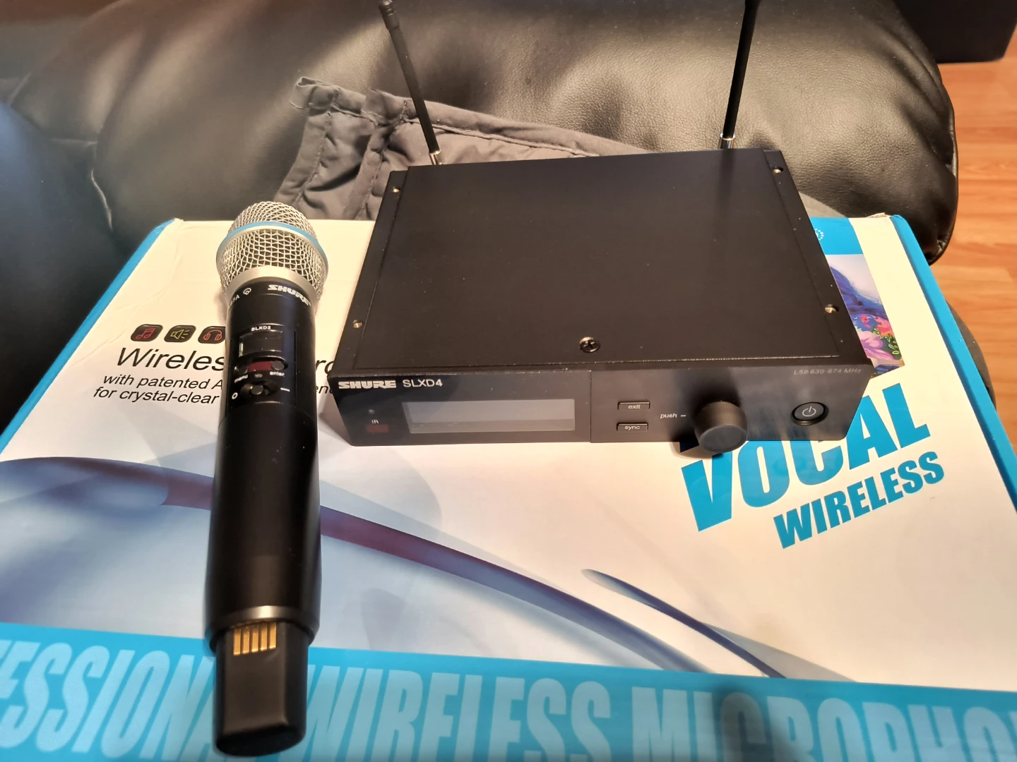 Brand New Shure SLXD4 BETA 87A Wireless Vocal Microphone System - photo 4