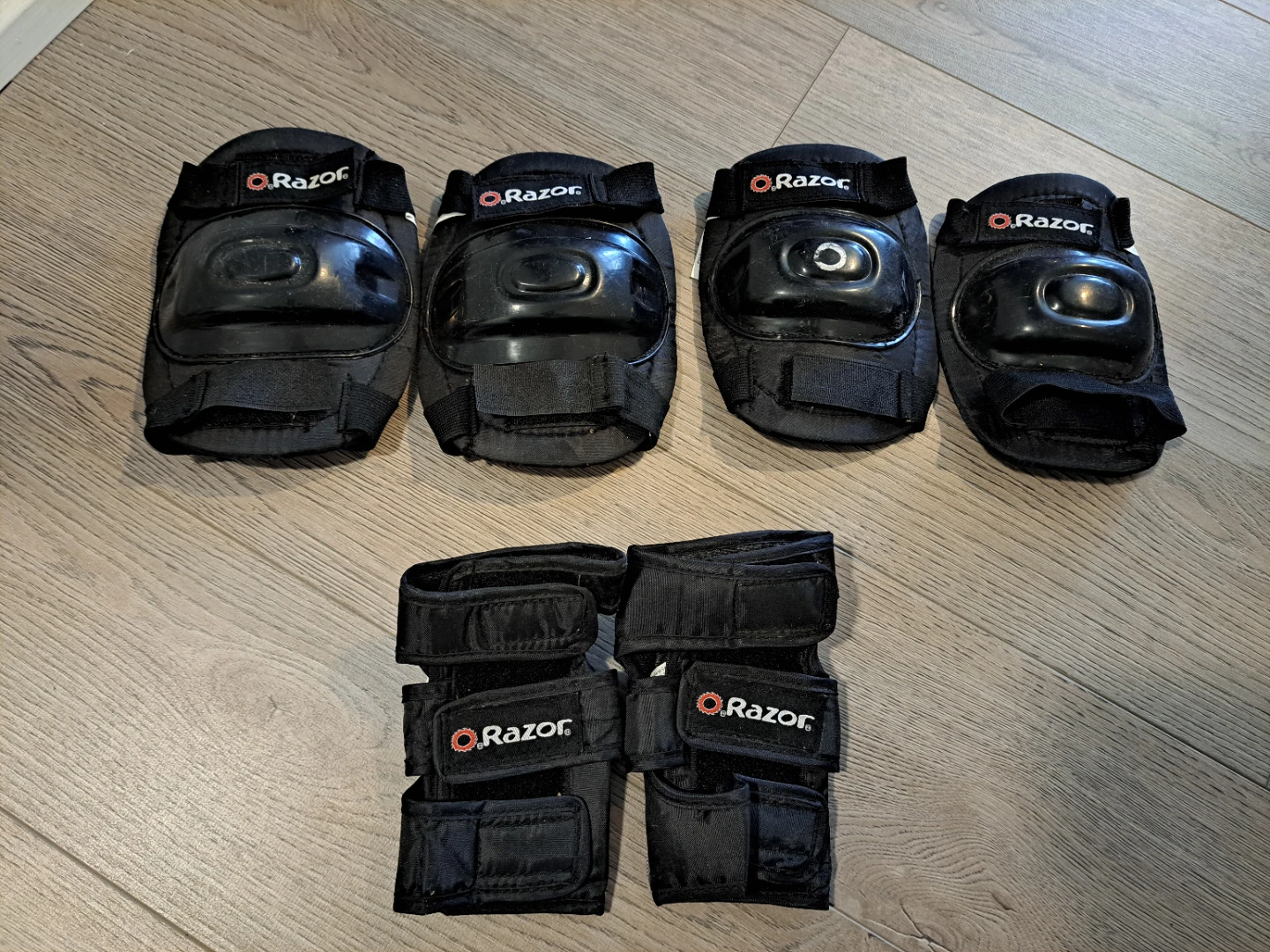 Razor Protective Gear Set - Elbow Pads & Knee Pads