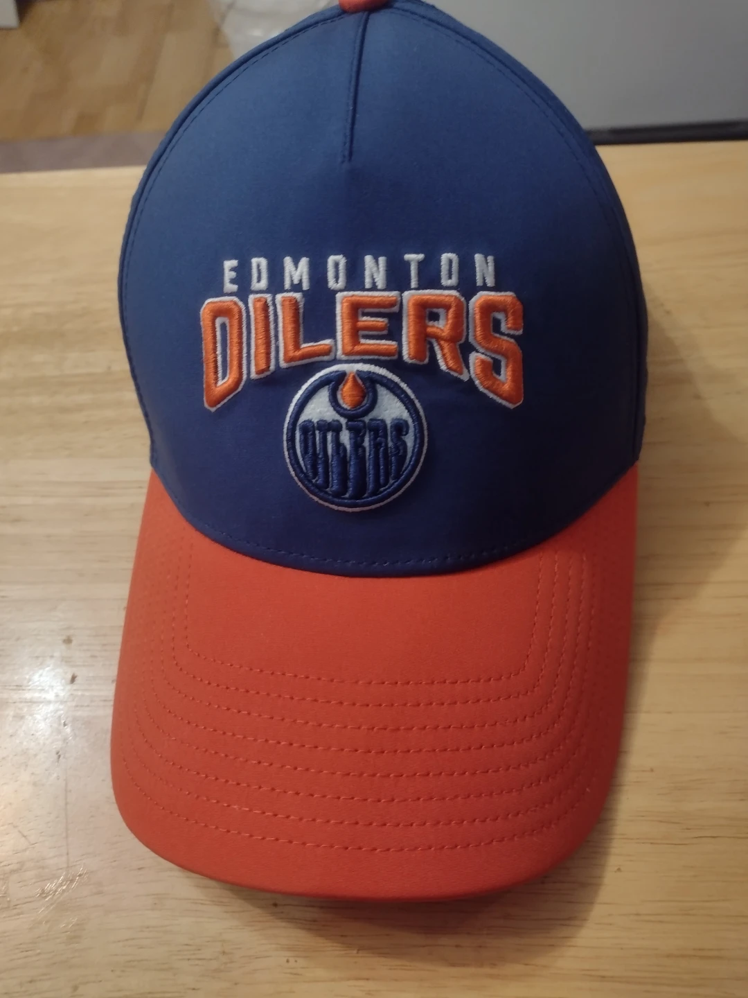 Assorted NHL & NFL Baseball Caps - photo 2