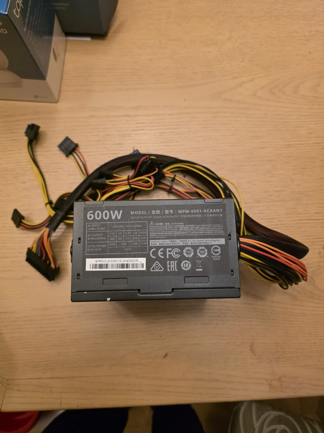 Cooler Master Elite V3 600W Power Supply - photo 2