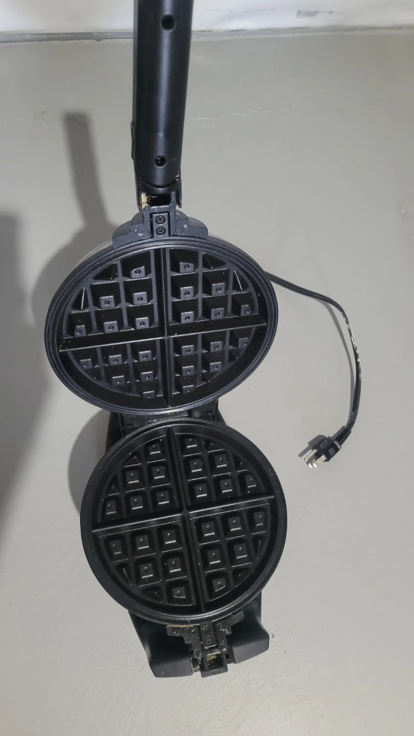 Salton Waffle Maker - photo 2