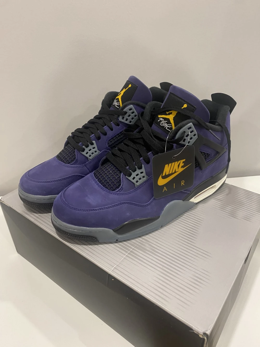 Air Jordan 4 Retro OG lakers brand new