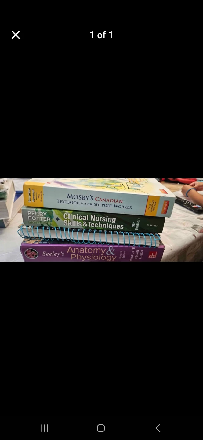 Mosby's Canadian Textbook& Clinical Nursing Skills & Techniques