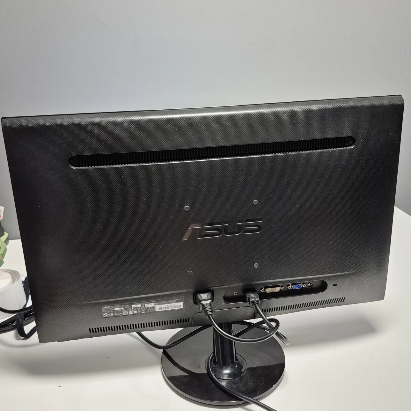 Asus 23.6 Inch computer Monitor with HDMI - photo 2