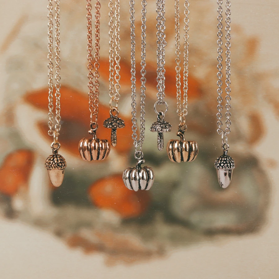 Fairy Ring Forest Mini Toadstool Necklace (Gold)