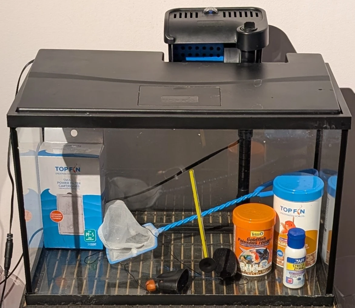 Top Fin "5 Gallon" Aquarium with Accessories