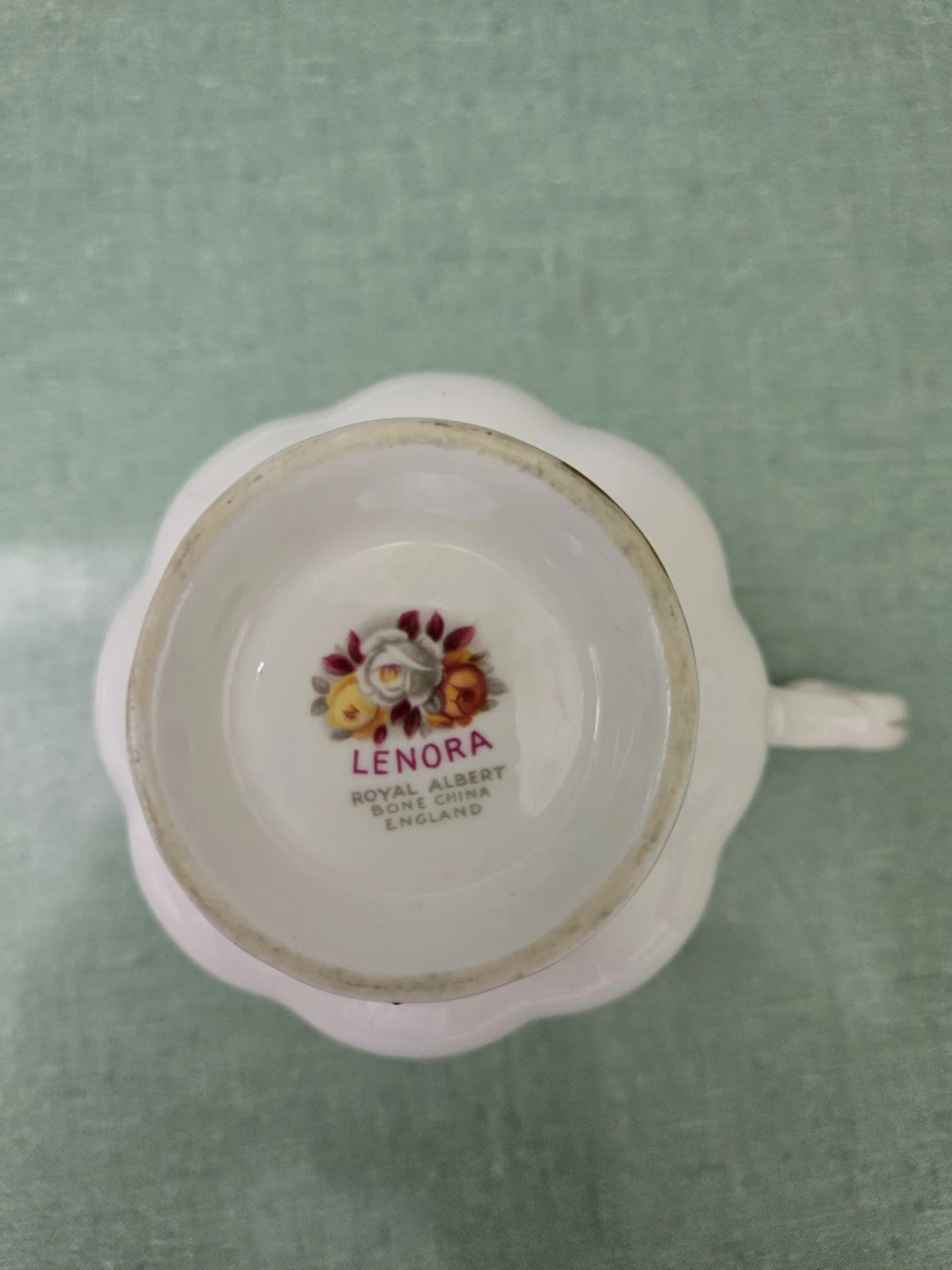 Royal Albert Lenora Tea Cup & Saucer - photo 3