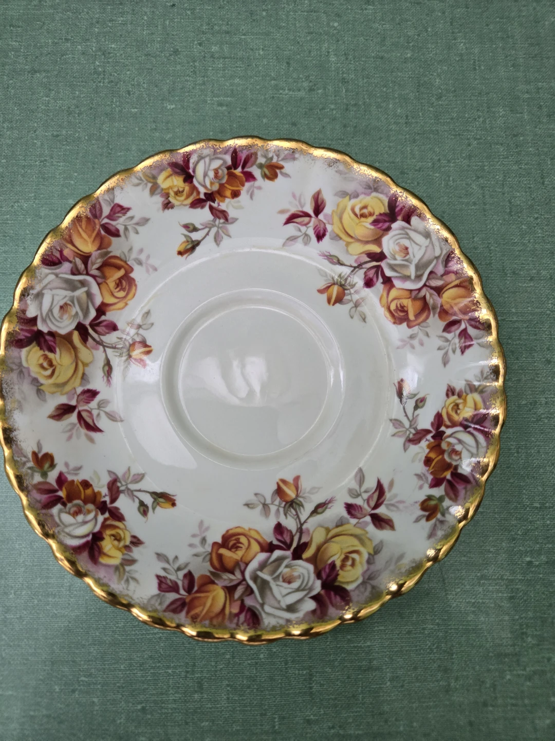 Royal Albert Lenora Tea Cup & Saucer - photo 4
