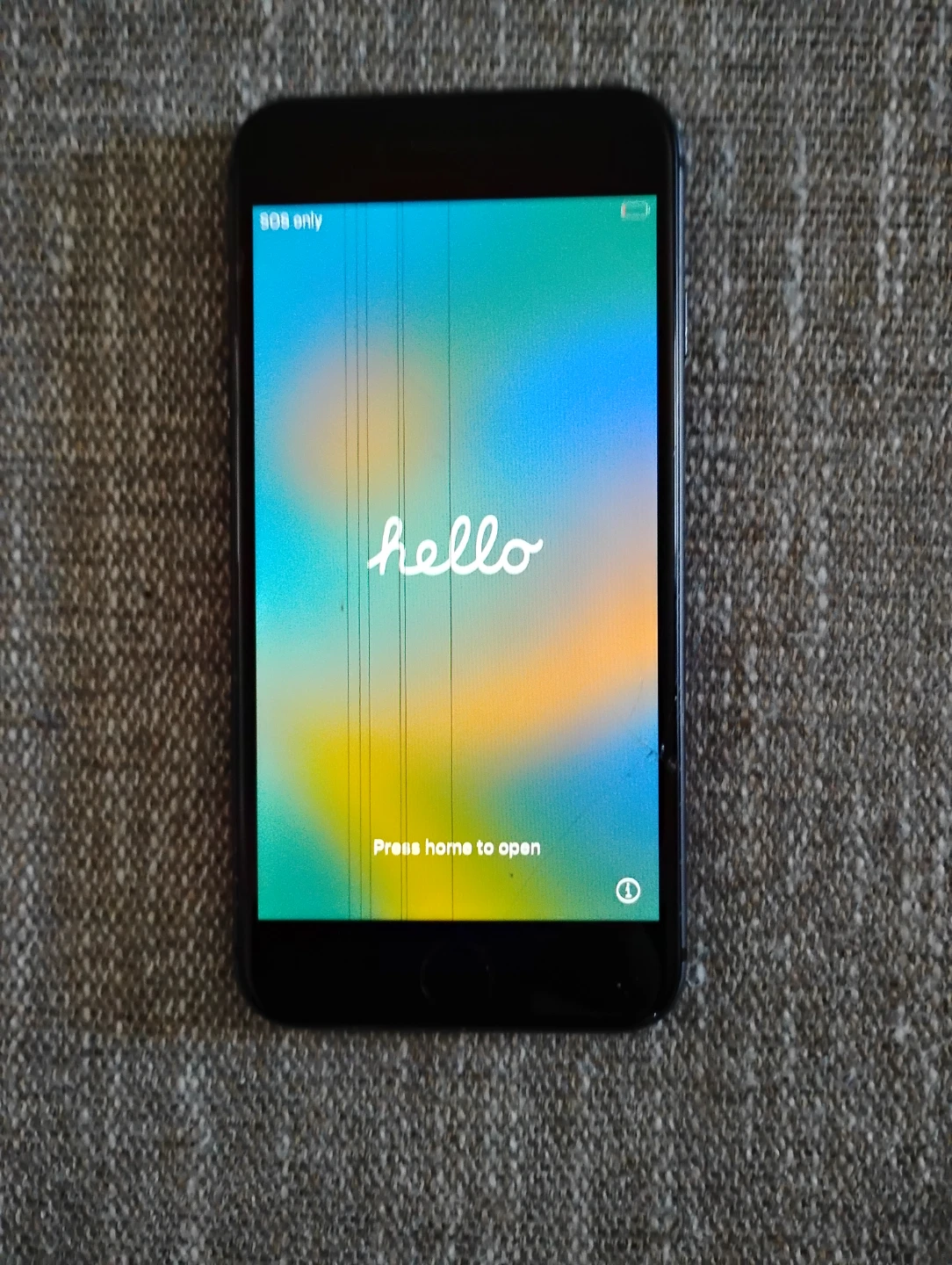 Apple iPhone 8 (Black) - Cracked Screen - photo 2