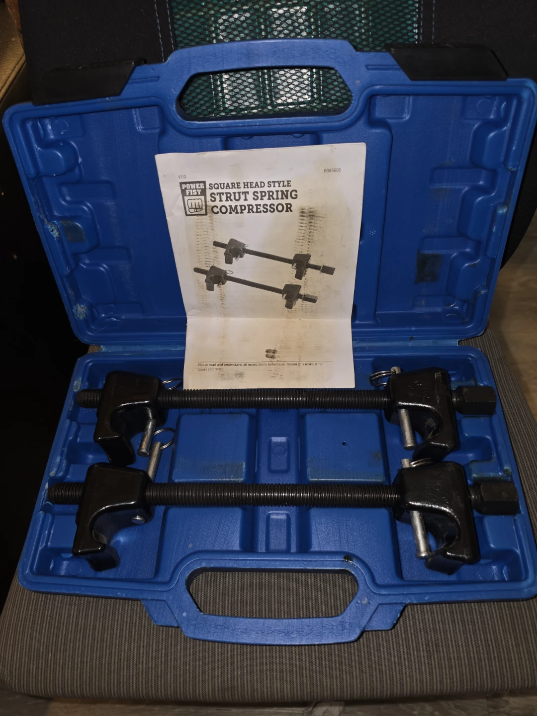 Powerbuilt Square Head Strut Spring Compressor Kit