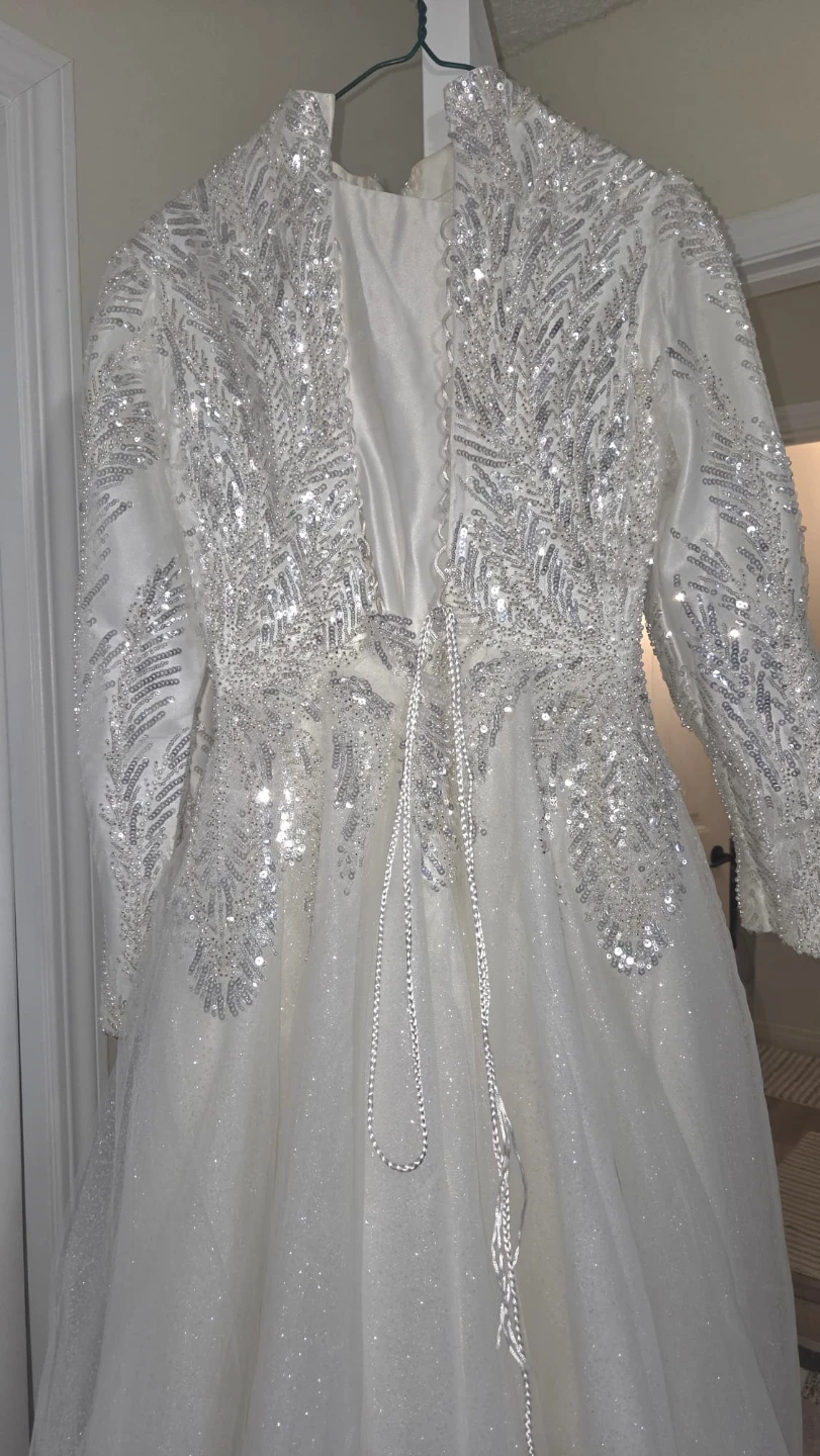 Wedding Dress with Intricate Beading - photo 2