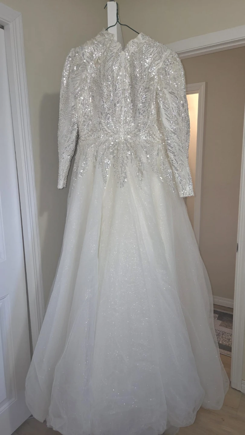 Wedding Dress with Intricate Beading - photo 4