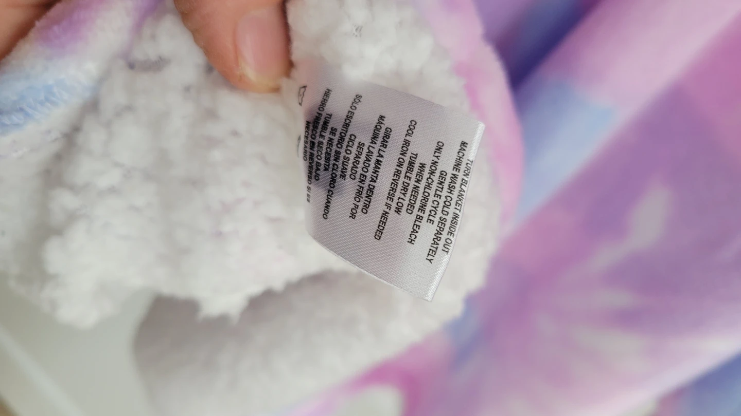 Tie-Dye Fleece Hoodie Blanket - photo 5