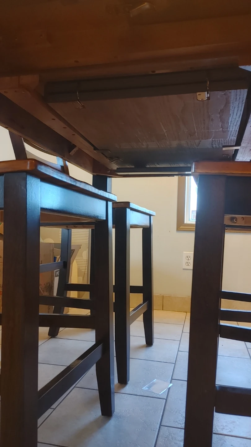 Extendable Dining Table and 4 Chairs - photo 3