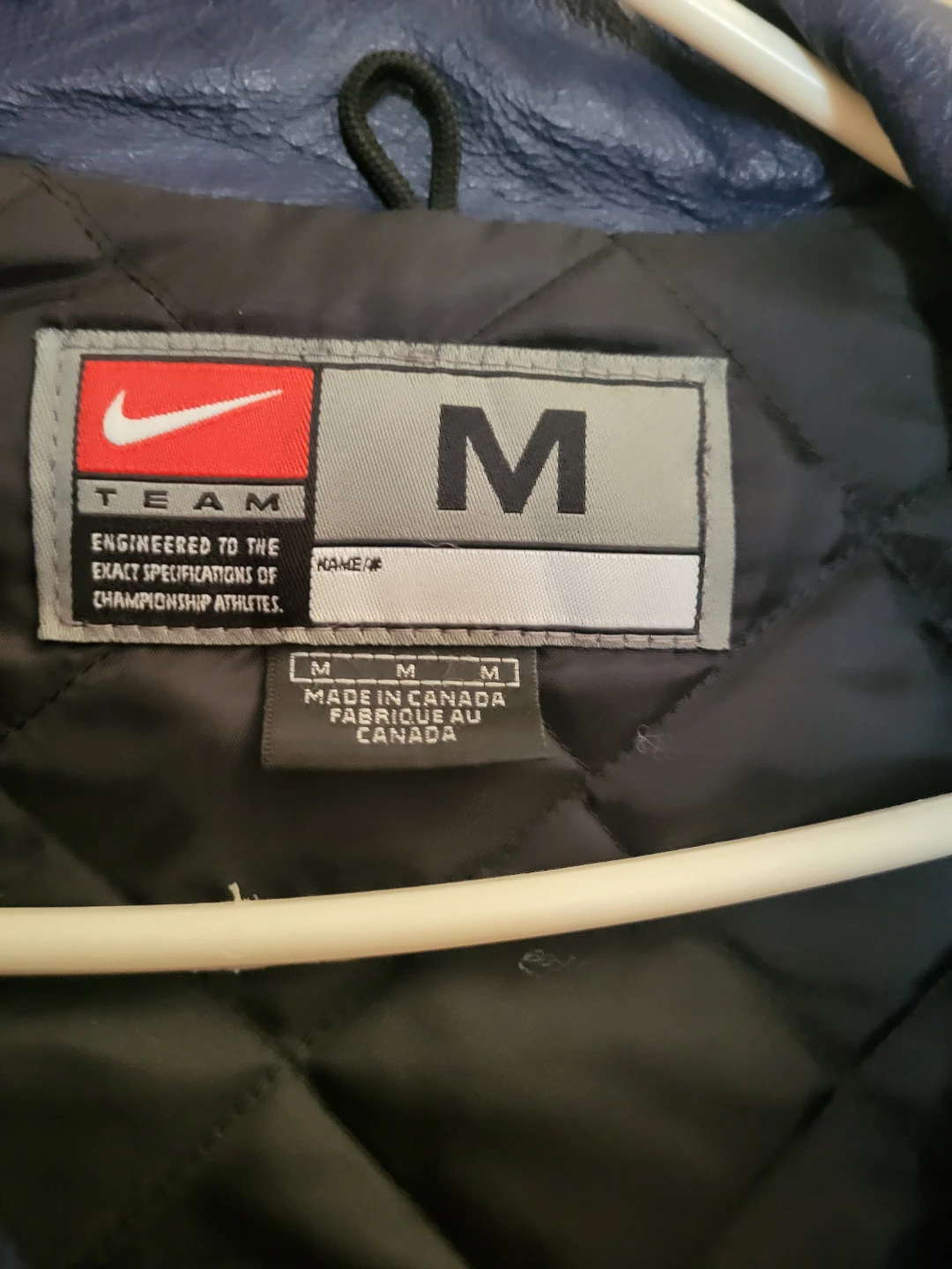 Nike Toronto Maple Leafs Bomber Jacket Size M - photo 4