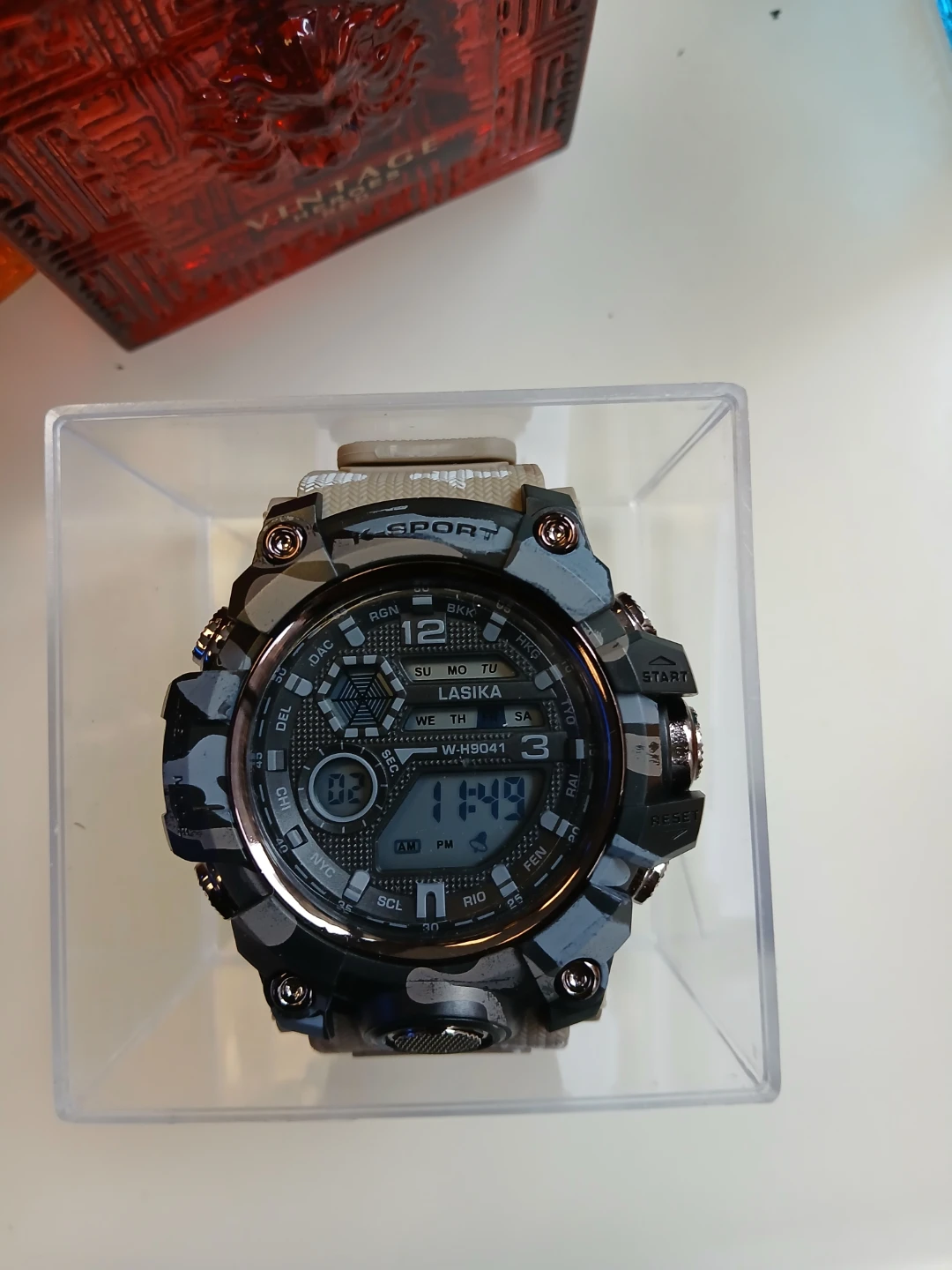 LASIKA W-HB041 Camo Digital Watch $25