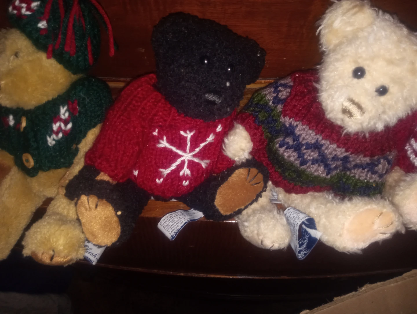 Set of 7 Collectible Plush Teddy Bears in Holiday Sweaters - photo 5