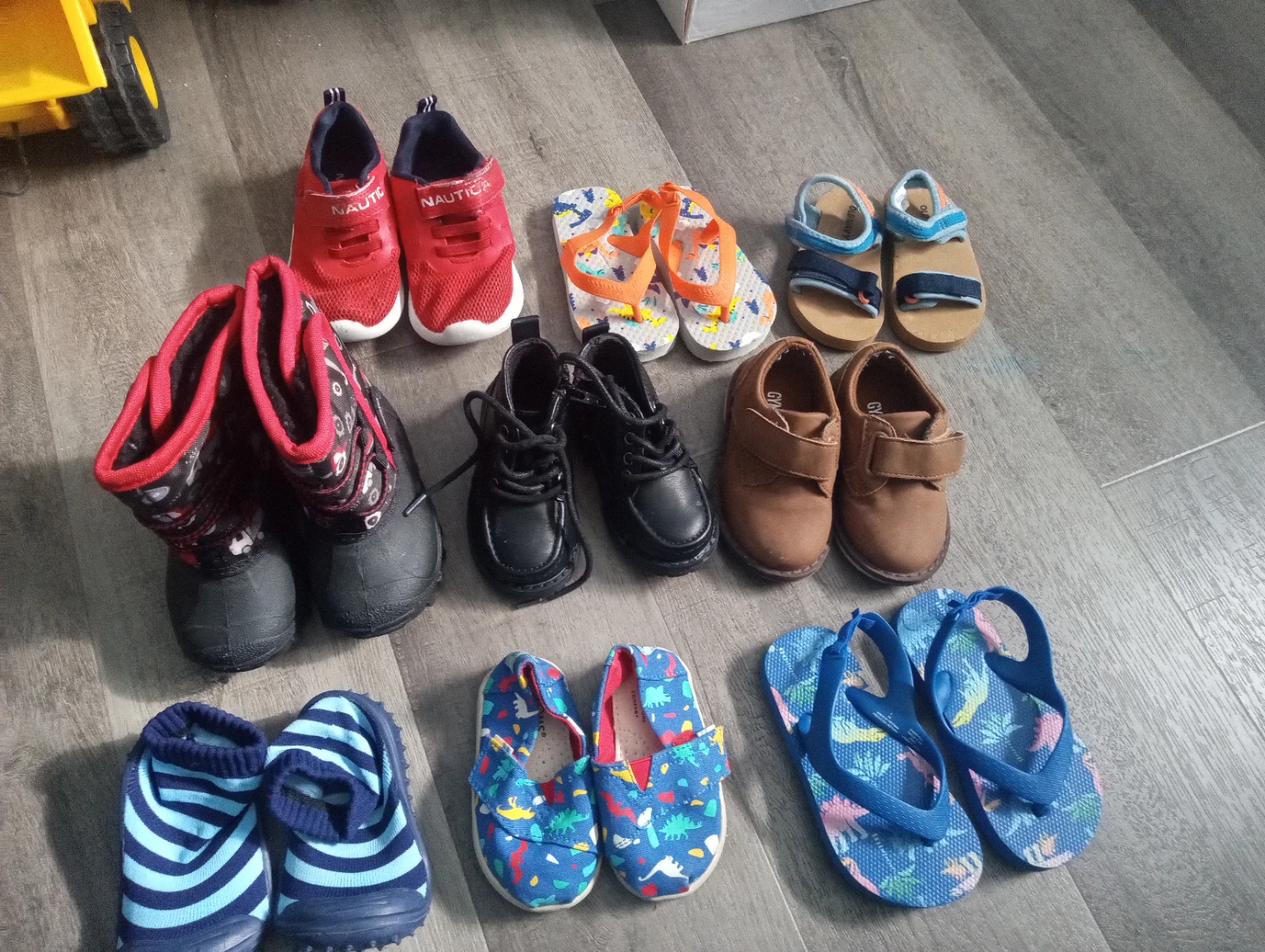 Kids clothes and shoes - photo 5
