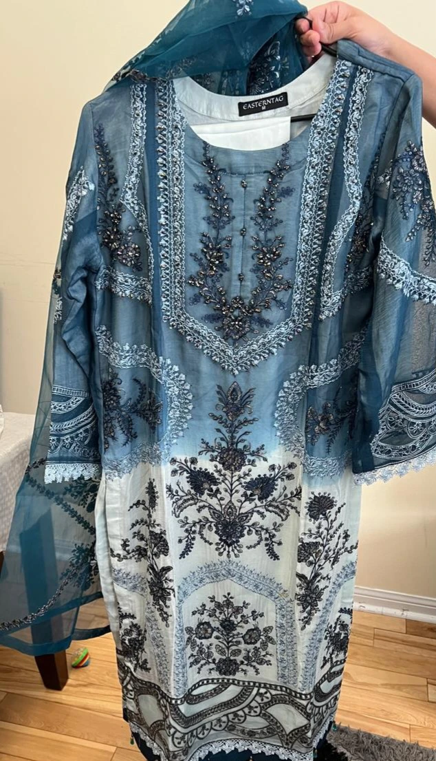 3 pcs embroidered suit - photo 3