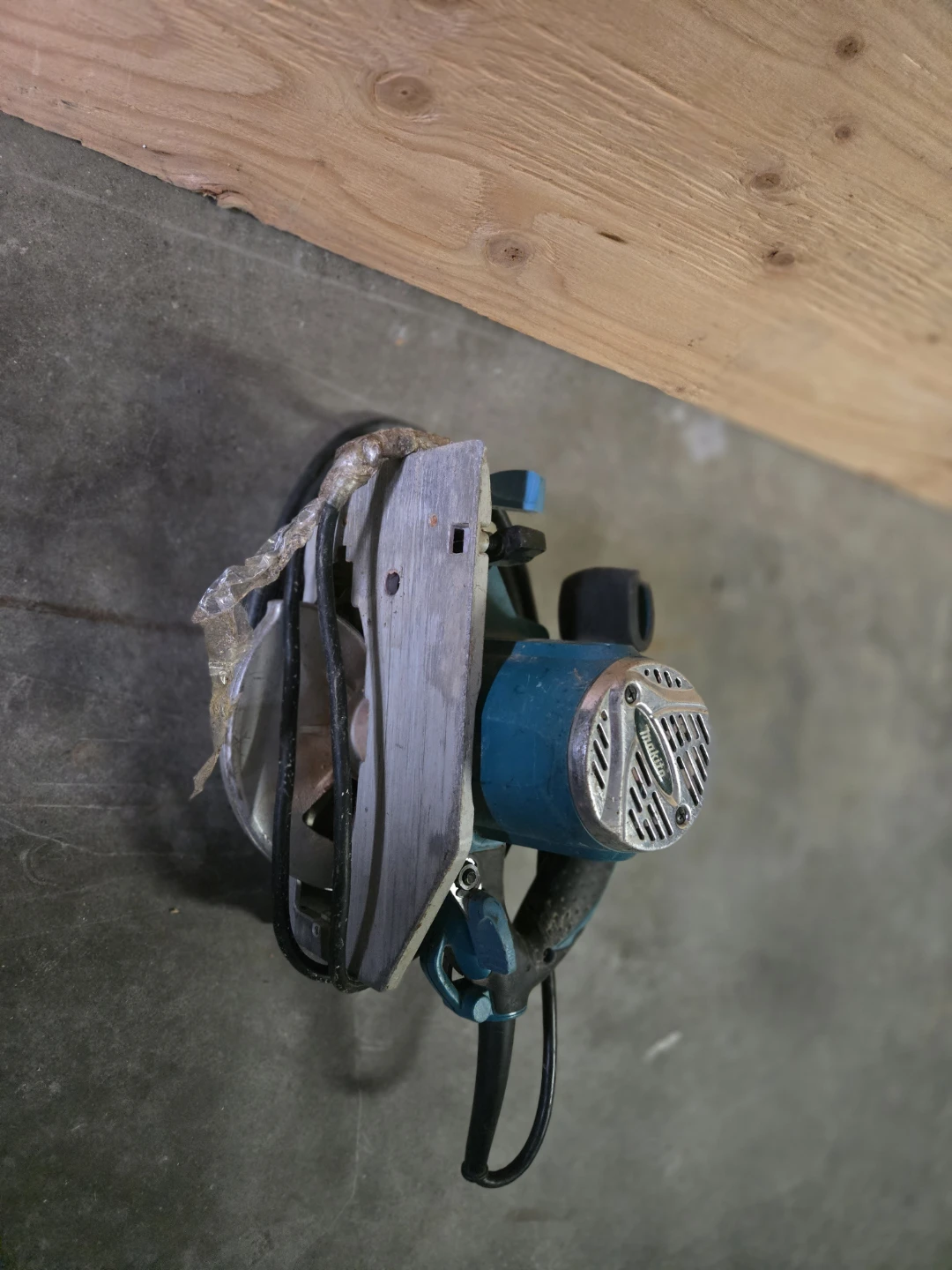 Makita Circular Saw - photo 2