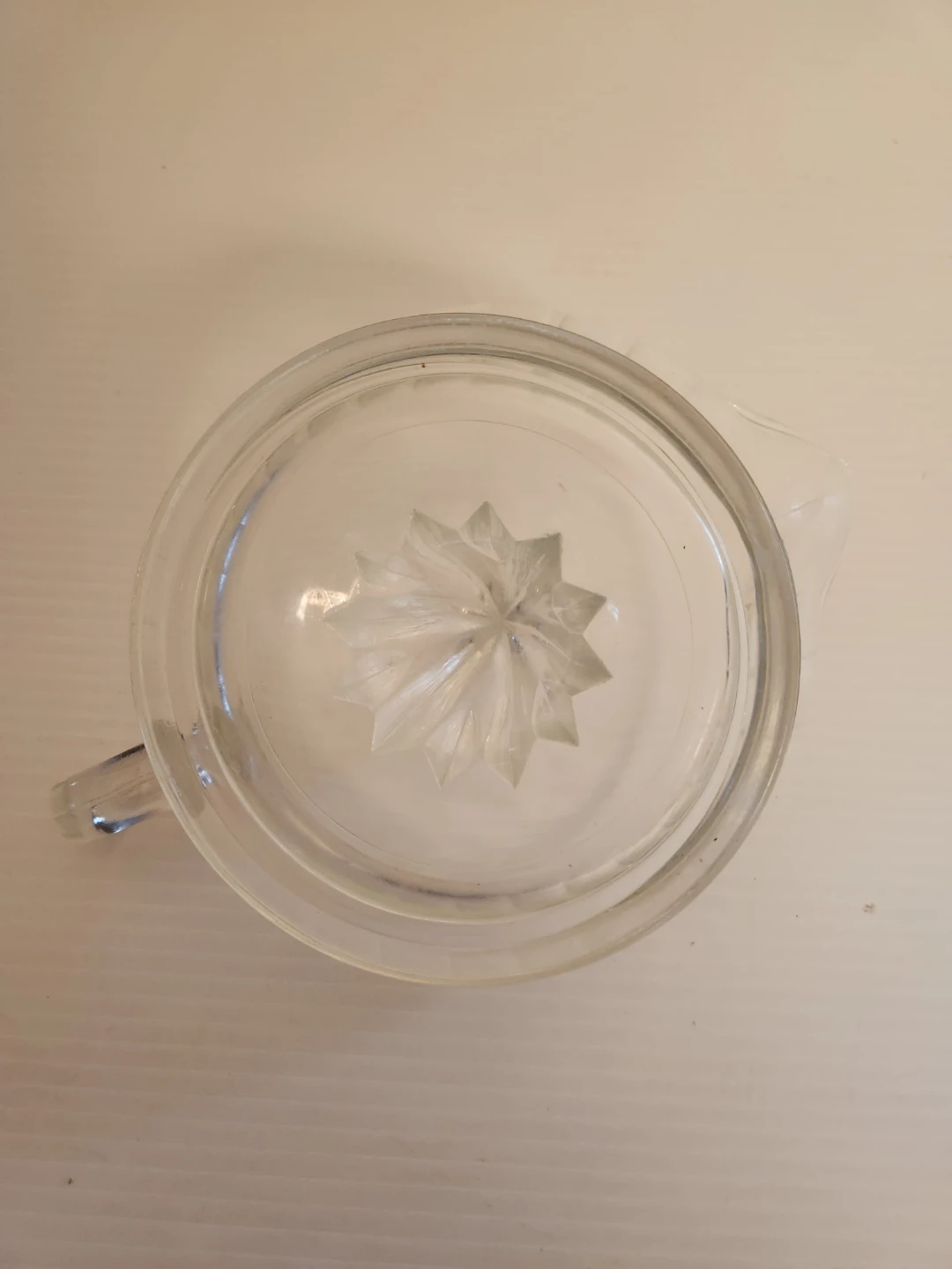 Vintage Glass Citrus Juicer - photo 4