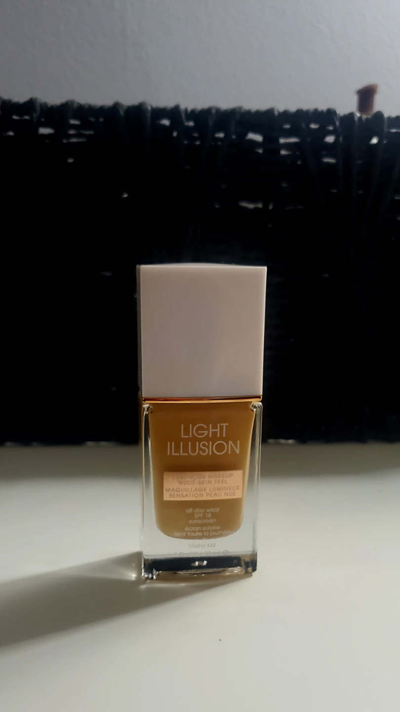Light Illusion Foundation Tawny M4 - photo 2