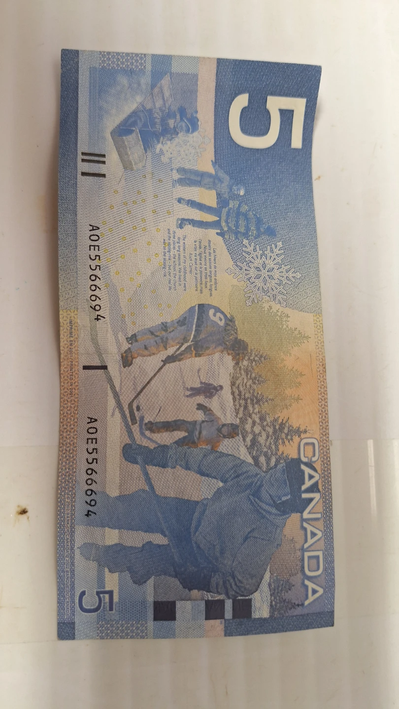 Canadian Five Dollar Bill - photo 2